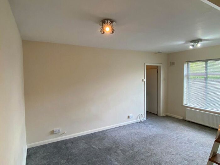 1 Bedroom Apartment To Rent In Glebe Court, Hill Lane, Ruislip, HA4