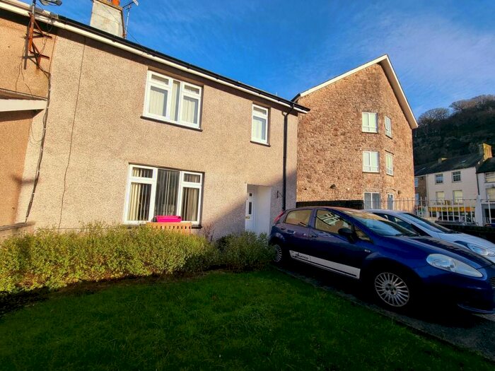 3 Bedroom Property To Rent In Maes Y Dref, Bangor, LL57