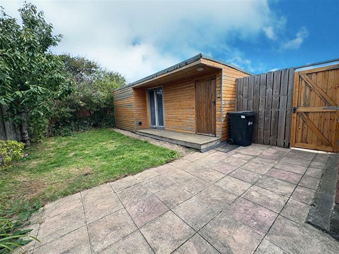 2 Bedroom Semi-detached Bungalow For Sale In Briar Drive, Huntington, YO31