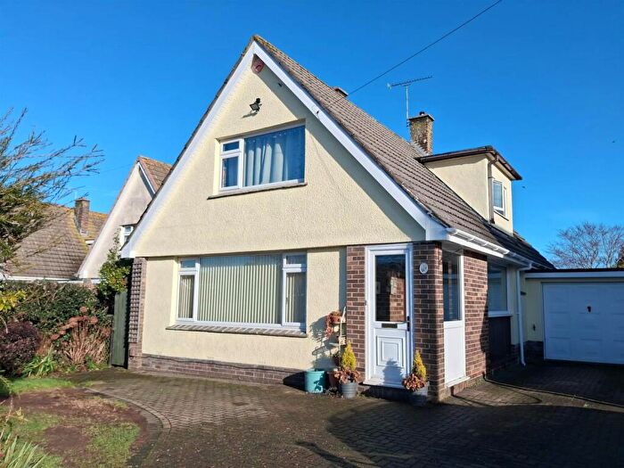 3 Bedroom Detached House For Sale In The Chimes, Nailsea, BS48