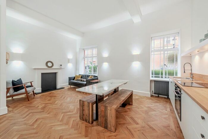 1 Bedroom Flat To Rent In Queensway, London, W2