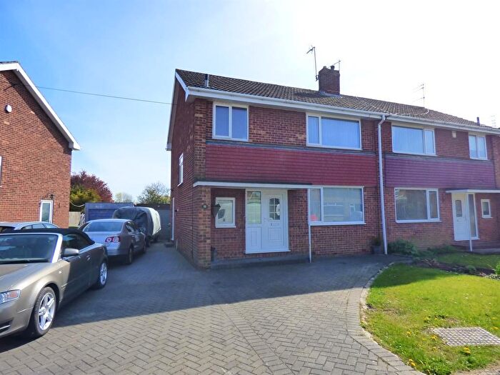 3 Bedroom Semi-Detached House To Rent In Burden Road, Beverley, East Yorkshire, HU17
