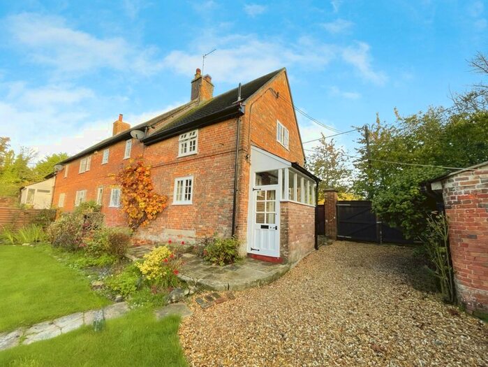 3 Bedroom Semi-Detached House To Rent In Stone Park, Wimborne, Dorset, BH21