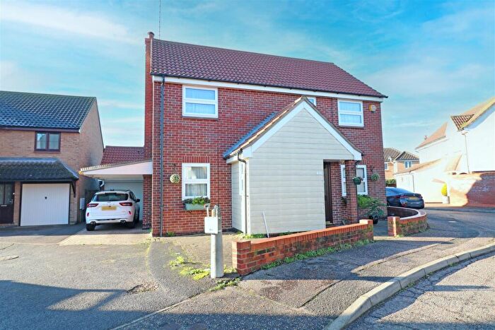 4 Bedroom House For Sale In Hopkins Mead, Chelmer Village, CM2