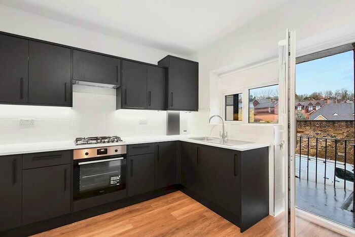 2 Bedroom Flat To Rent In Ladywell Road, (), Ladywell, SE13