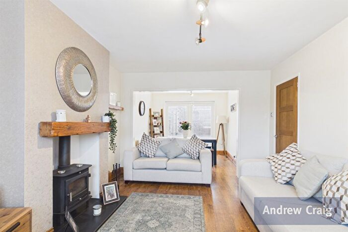 3 Bedroom Semi-detached House For Sale In Midhurst Avenue, South Shields, NE34