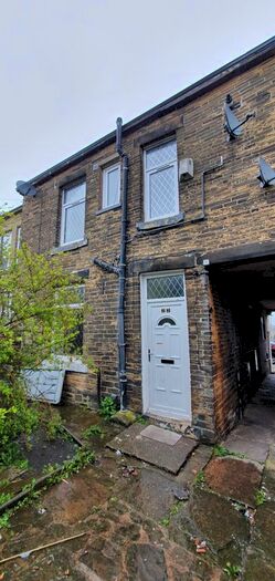 2 Bedroom Terraced House To Rent In Kingswood Terrace, Bradford, BD7