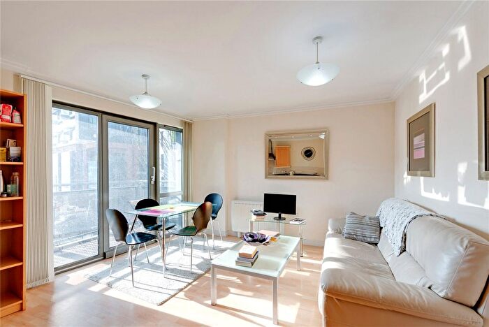 1 Bedroom Flat To Rent In Poulton Court, Victoria Road, W3