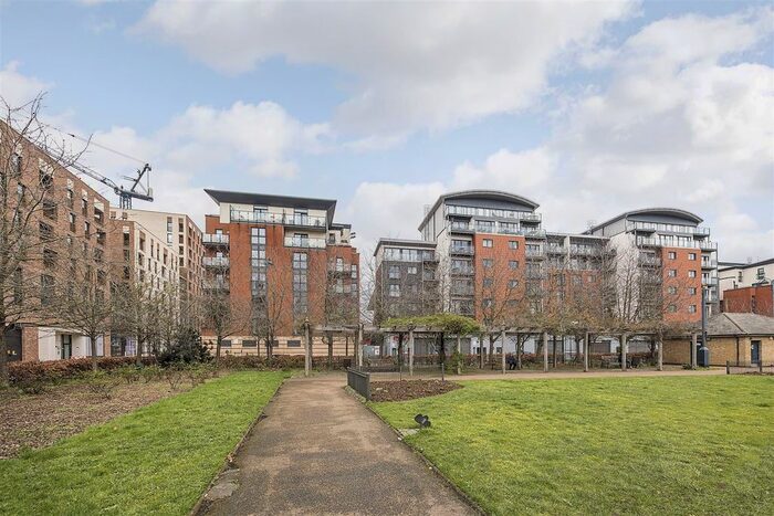 1 Bedroom Flat To Rent In Mcfadden Court, Buckingham Road, Leyton, E10