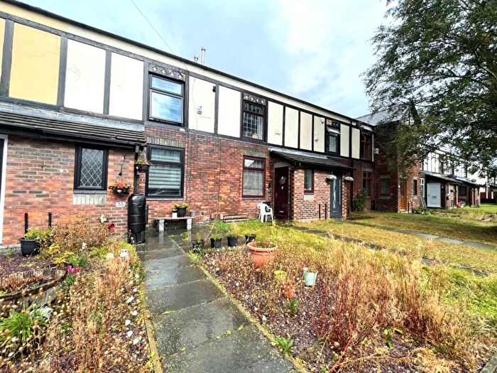 3 Bedroom Terraced House For Sale In Marlbrook Drive, Westhoughton, Bolton, BL5