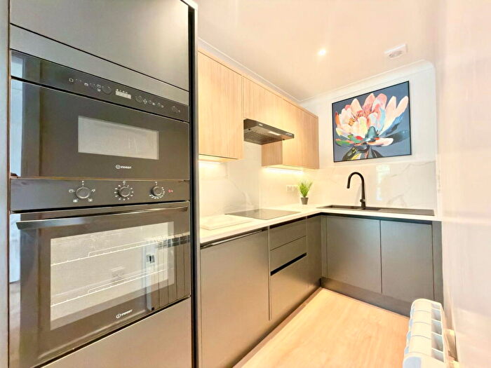 1 Bedroom Flat To Rent In Grenville Street, Stockport, SK3