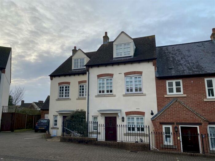 3 Bedroom Terraced House To Rent In Freemans Orchard, Newent, GL18