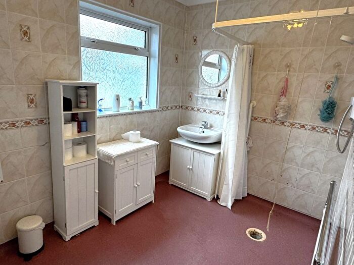 5 Bedroom Detached House For Sale In Jacks Lane, Torquay, TQ2
