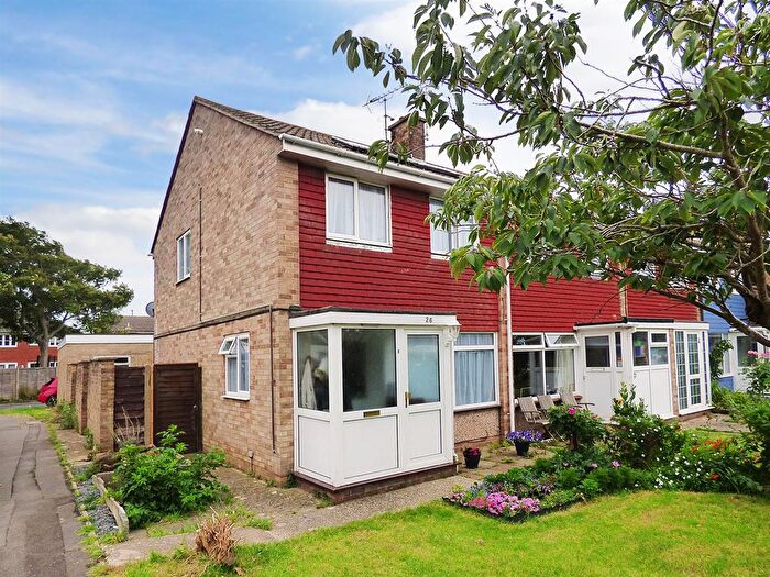 3 Bedroom End Of Terrace House To Rent In Fontwell Close, Rustington, BN16