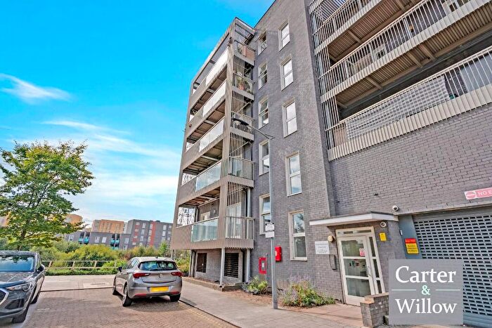 1 Bedroom Flat For Sale In Ernest Websdale House, Harlequin Close, Barking, IG11