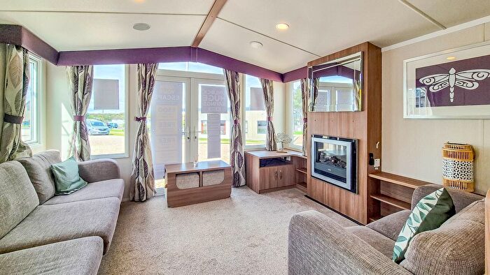 3 Bedroom Mobile/park Home For Sale In Lossiemouth, IV31