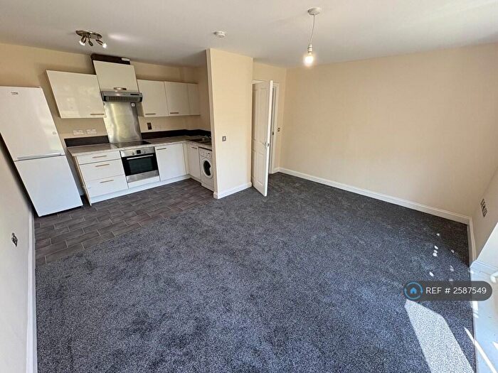 1 Bedroom Flat To Rent In King George Crescent, Wembley, HA0