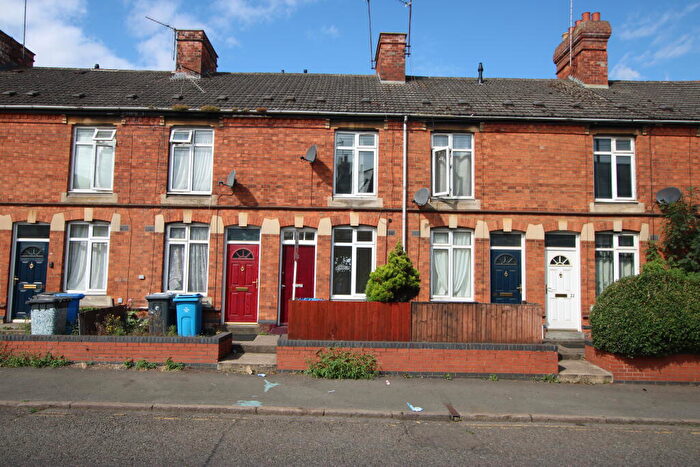 2 Bedroom Terraced House To Rent In Victoria Street, Kettering, North Northamptonshire, NN16