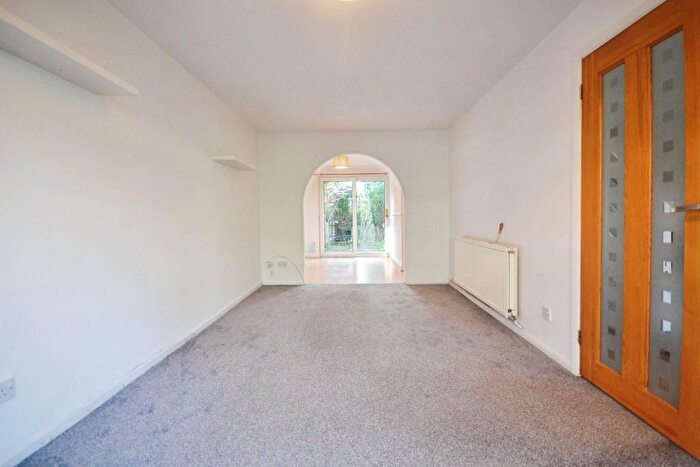 3 Bedroom Property To Rent In Hillbrow, Reading, RG2