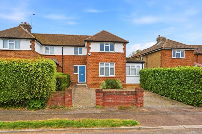 3 Bedroom Semi-Detached House To Rent In Marshalls Way, Wheathampstead, St. Albans, Hertfordshire, AL4