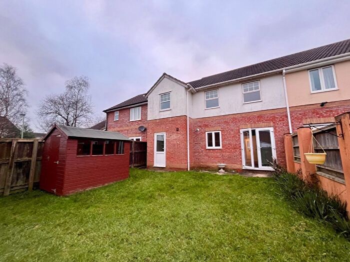 4 Bedroom Semi-Detached House To Rent In Goldfinch Grove, Cullompton, Devon, EX15