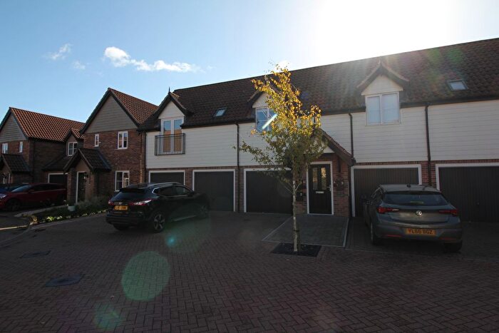 1 Bedroom Maisonette To Rent In Minns Crescent, Poringland, NR14