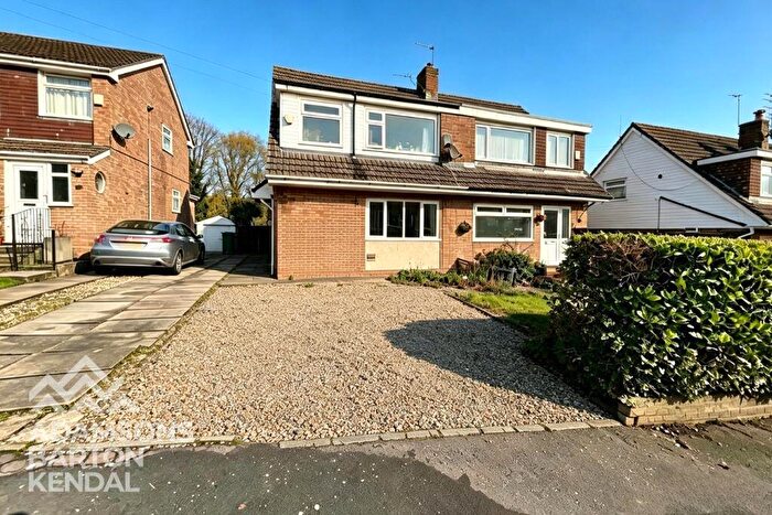 3 Bedroom Semi-Detached House To Rent In Elmsfield Avenue, Rochdale, OL11
