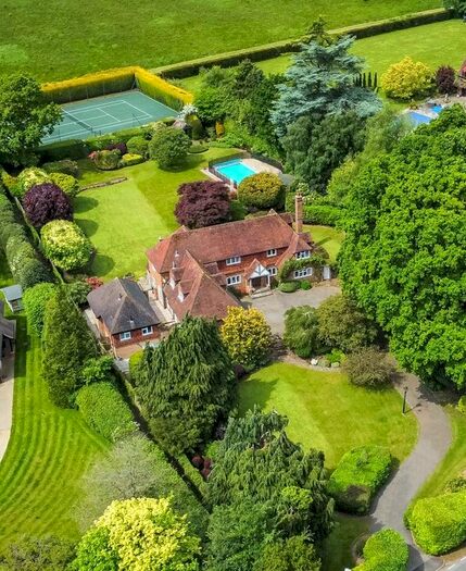 5 Bedroom Detached House For Sale In Blackhall Lane, Sevenoaks, Kent, TN15