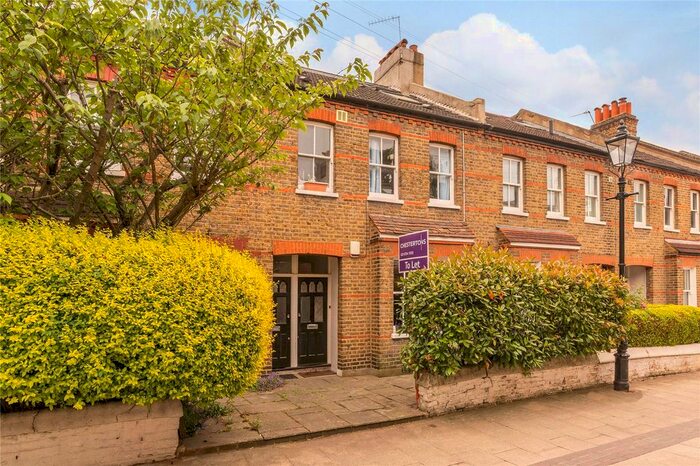 1 Bedroom Maisonette To Rent In Quill Lane, London, SW15