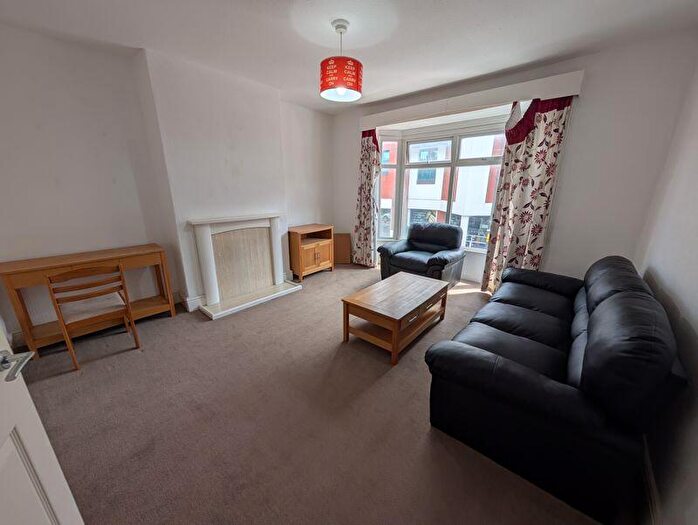 1 Bedroom Flat To Rent In High Street, Harborne, Birmingham, B17