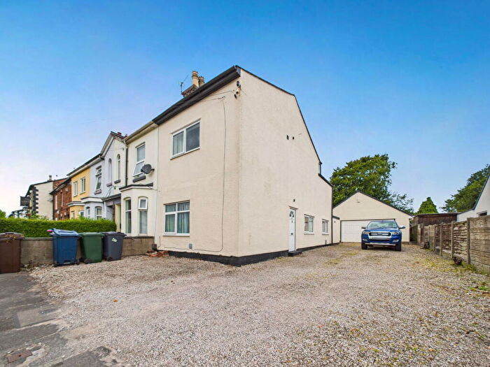 2 Bedroom Semi-Detached House For Sale In Halsall Lane, Ormskirk, L39
