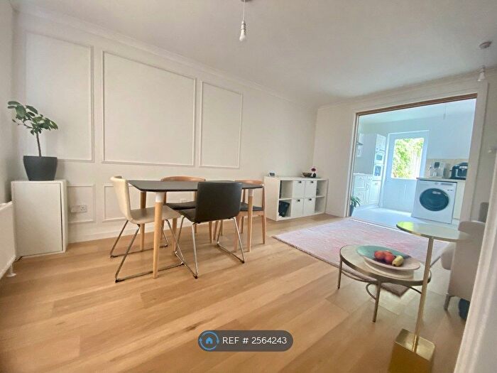 2 Bedroom Semi-Detached House To Rent In Grange Close North, Bristol, BS9
