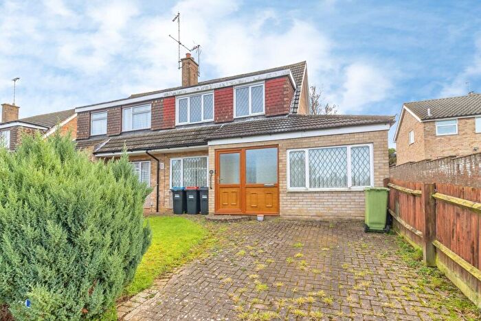 3 Bedroom Semi Detached House For Sale In Mersey Close, Bletchley, Milton Keynes, Buckinghamshire, MK3