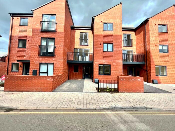 3 Bedroom Town House To Rent In All Saints Road, Leicester, LE3