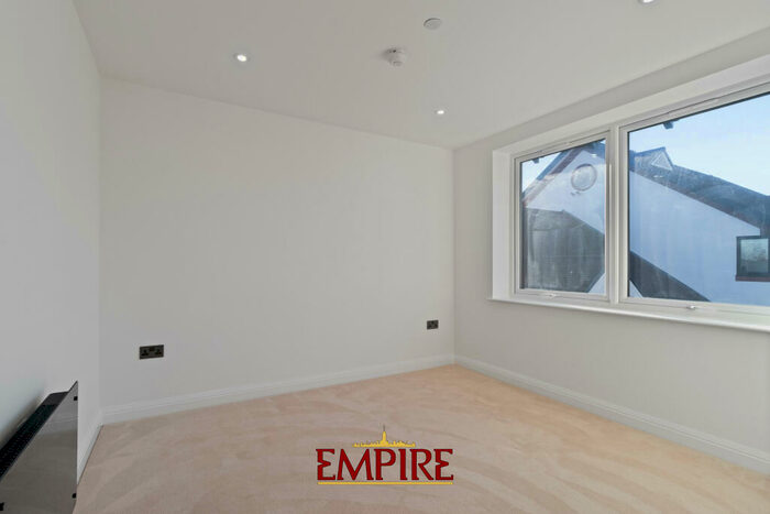 2 Bedroom Apartment To Rent In Swan Courtyard, Coventry Road, Birmingham, B26