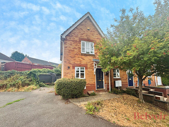 2 Bedroom Semi-Detached House To Rent In Sandringham Close, Wellingborough, NN8