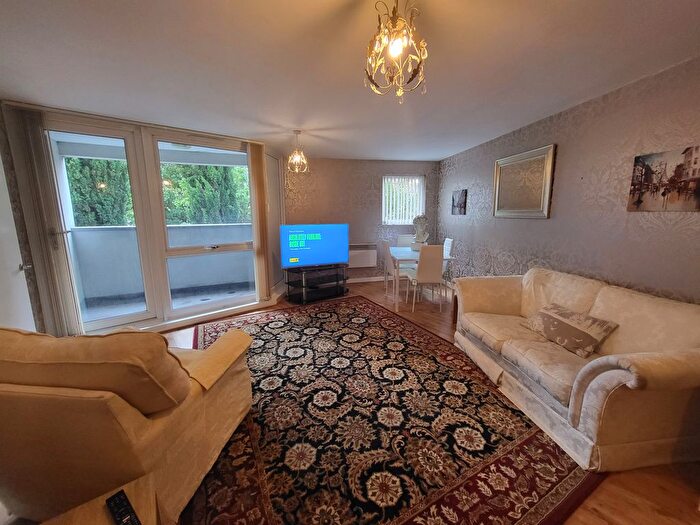 1 Bedroom Flat For Sale In Life Building, Boston Street, Hulme, M15