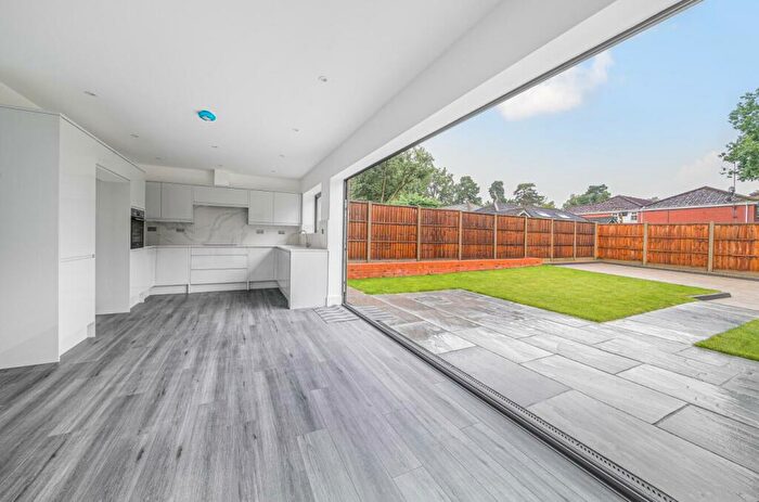 3 Bedroom House To Rent In Glynswood, Camberley, GU15