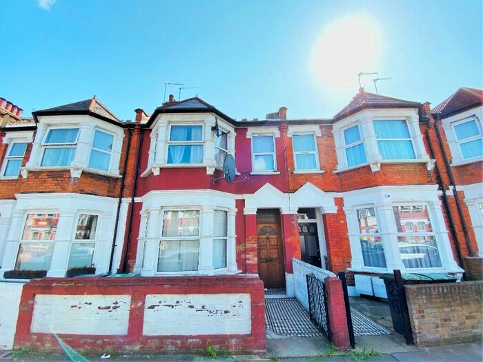 2 Bedroom Flat To Rent In Mount Pleasant Road, London, N17