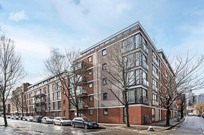 1 Bedroom Apartment To Rent In Carnillon Court, Greatorex Street, Whitechapel, E1