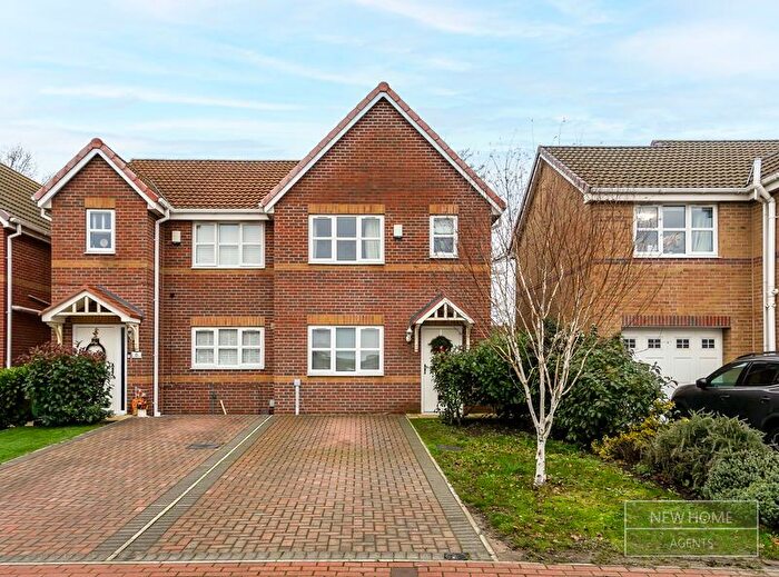 3 Bedroom Semi-Detached House For Sale In Fir Tree Court Knottingley, WF11