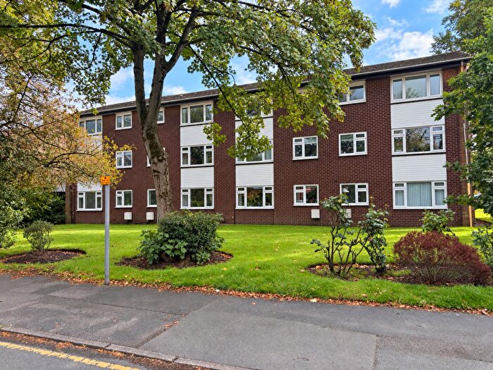 1 Bedroom Flat For Sale In Rookfield Avenue, Sale, M33
