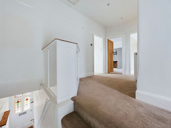 2 Bedroom Flat To Rent In Beaconsfield Avenue, Cosham, Portsmouth, PO6