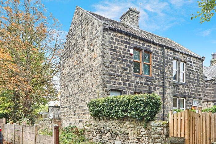 2 Bedroom Semi-Detached House For Sale In Wells Road, Guiseley, Leeds, LS20
