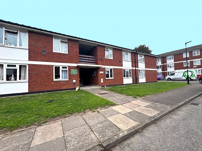 1 Bedroom Flat For Sale In Springwell Road, TW5