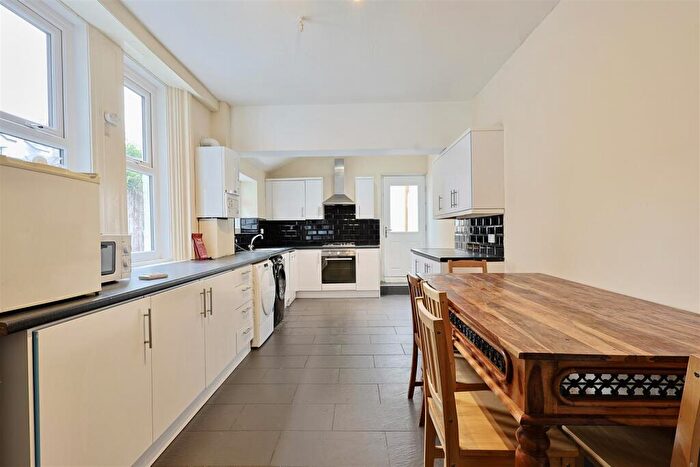 5 Bedroom Terraced House To Rent In Devonshire Place, Jesmond, Newcastle Upon Tyne, NE2