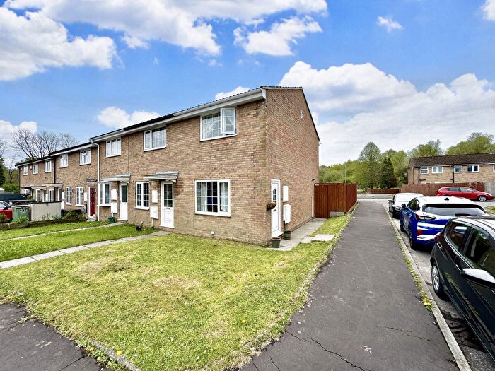 2 Bedroom End Of Terrace House For Sale In Dale Close, Fforestfach, Swansea, City And County Of Swansea., SA5