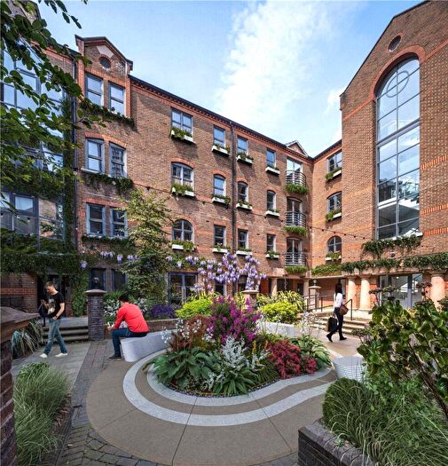 2 Bedroom Apartment For Sale In Angel Village, City Road, EC1V