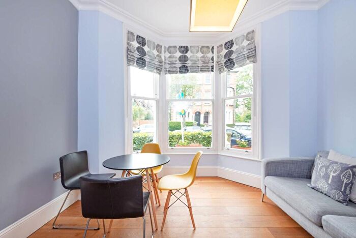 1 Bedroom Flat To Rent In Dalmeny Road, Tufnell Park, London, N7