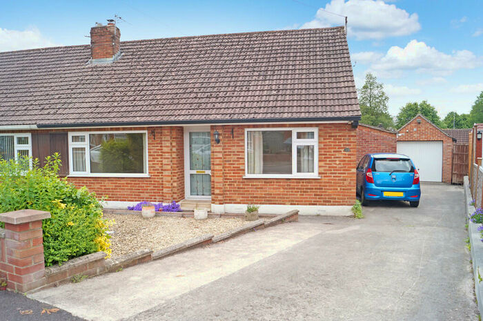 3 Bedroom Semi-Detached Bungalow To Rent In Southfield Road, Shepton Mallet, BA4